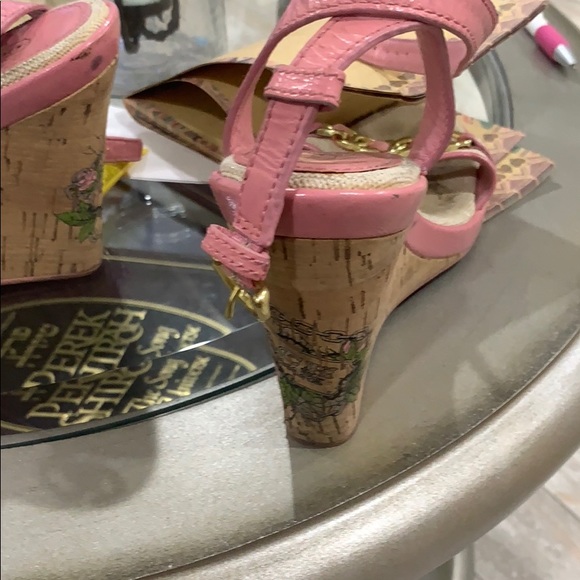 Coach - Picture 4 of 4